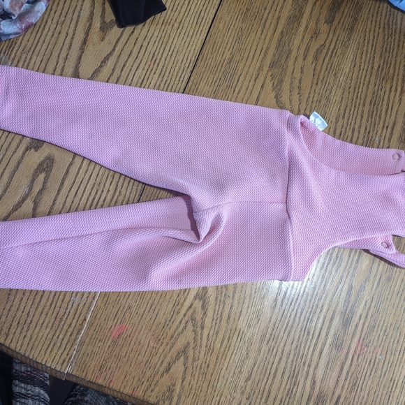 5 for $30 - Vi&Jax pink textured overalls 12-24months - Picture 2 of 3